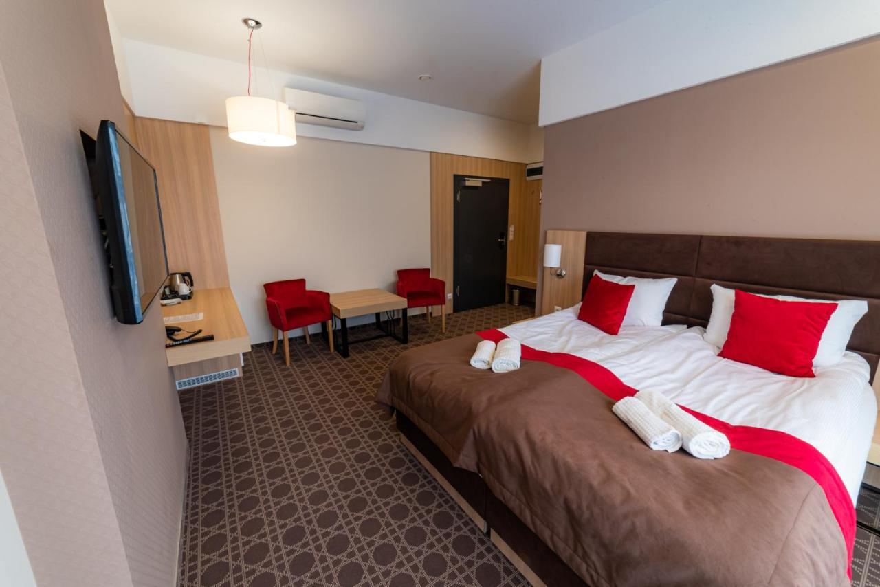 Czarne  Hotel Nad Czernica מראה חיצוני תמונה
